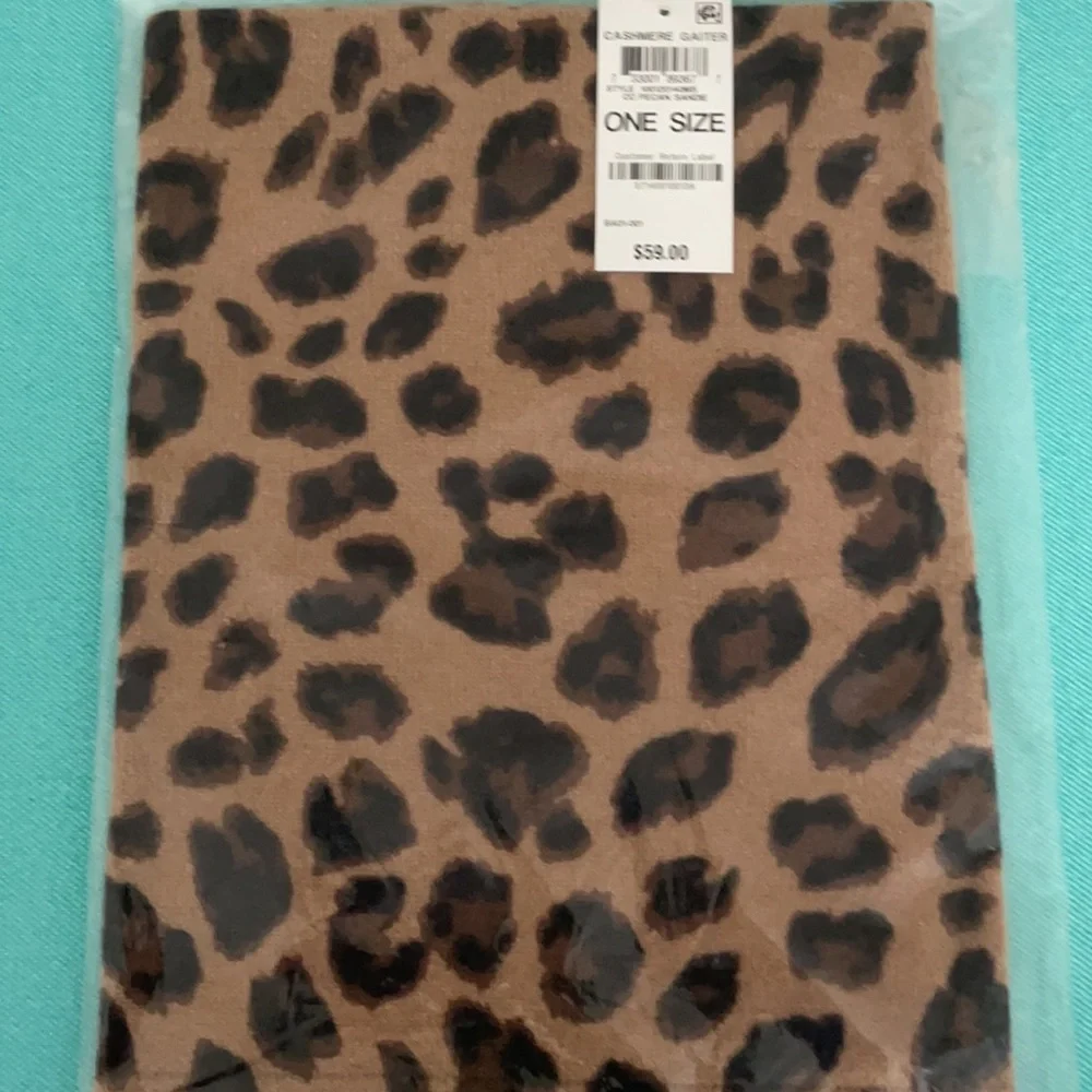 Cashmere Cheetah Gaiter Facemask Neckwarmer